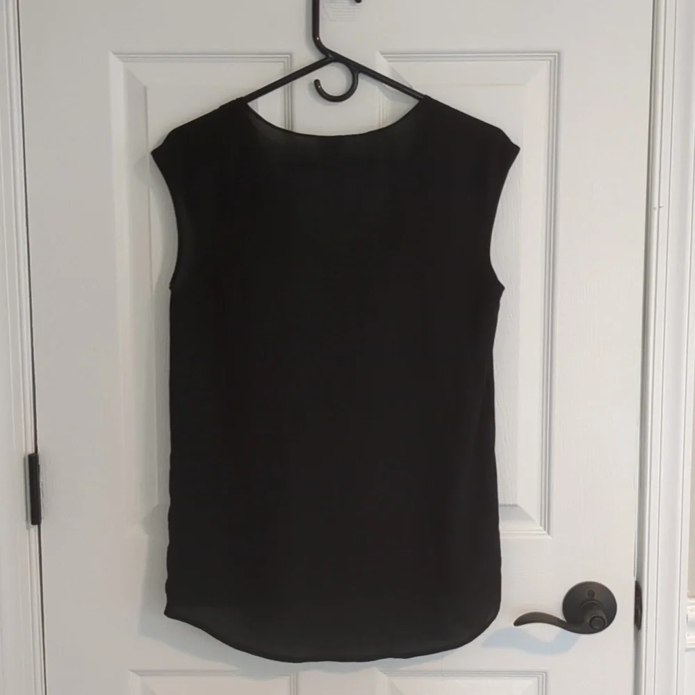 J Crew Black Drapey Sleeveless Tank Top Blouse Size 2 - Picture 3 of 3